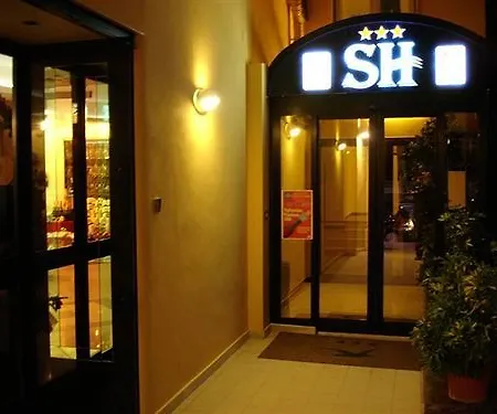 Sait & Bb 3*